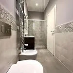 Italy Vacation Aparthotel Triëst